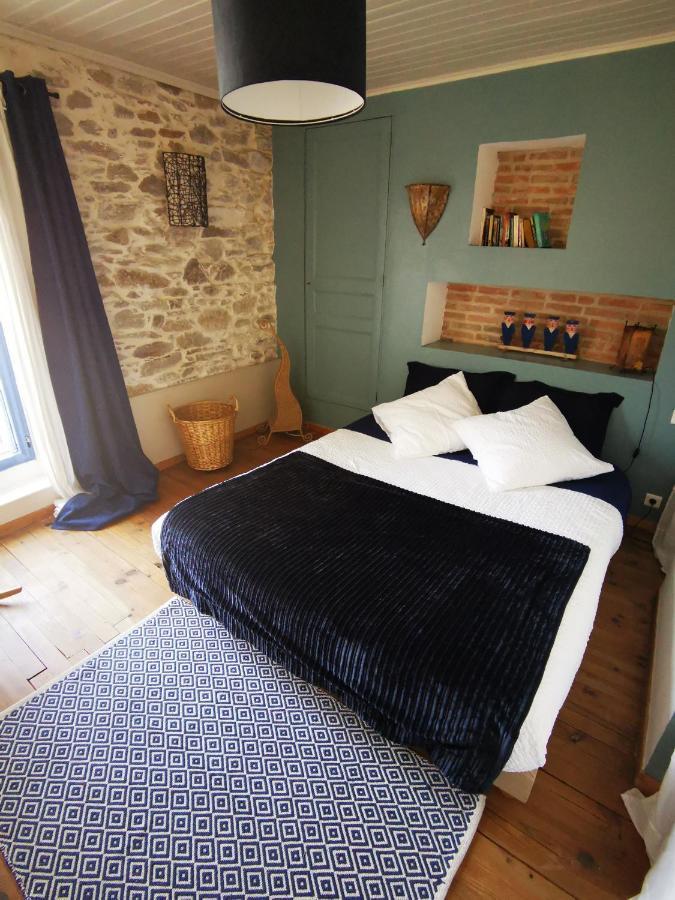 Lile Bleue, Un Parfum De Voyage Cholet Exterior photo